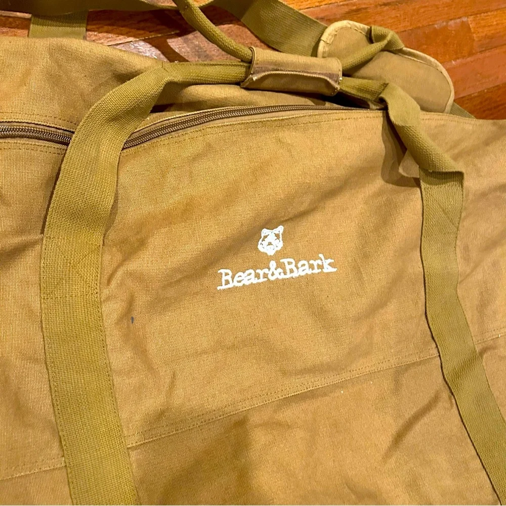 Bear & Bark Extra Large Duffle Bag - Coyote 46